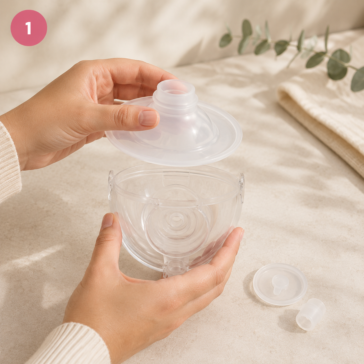 Step 1: Insert the flange into the Relievoo collection cup